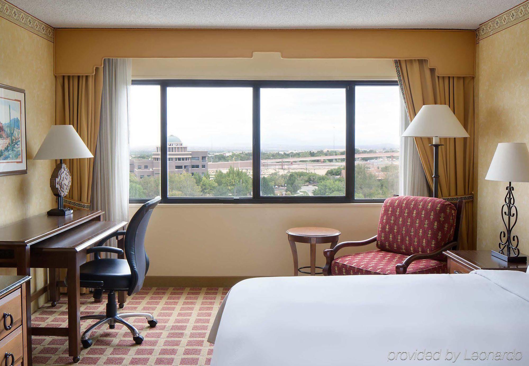 Marriott Pyramid North Hotel